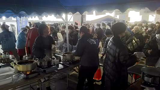 頑張る加工組合スタッフ
